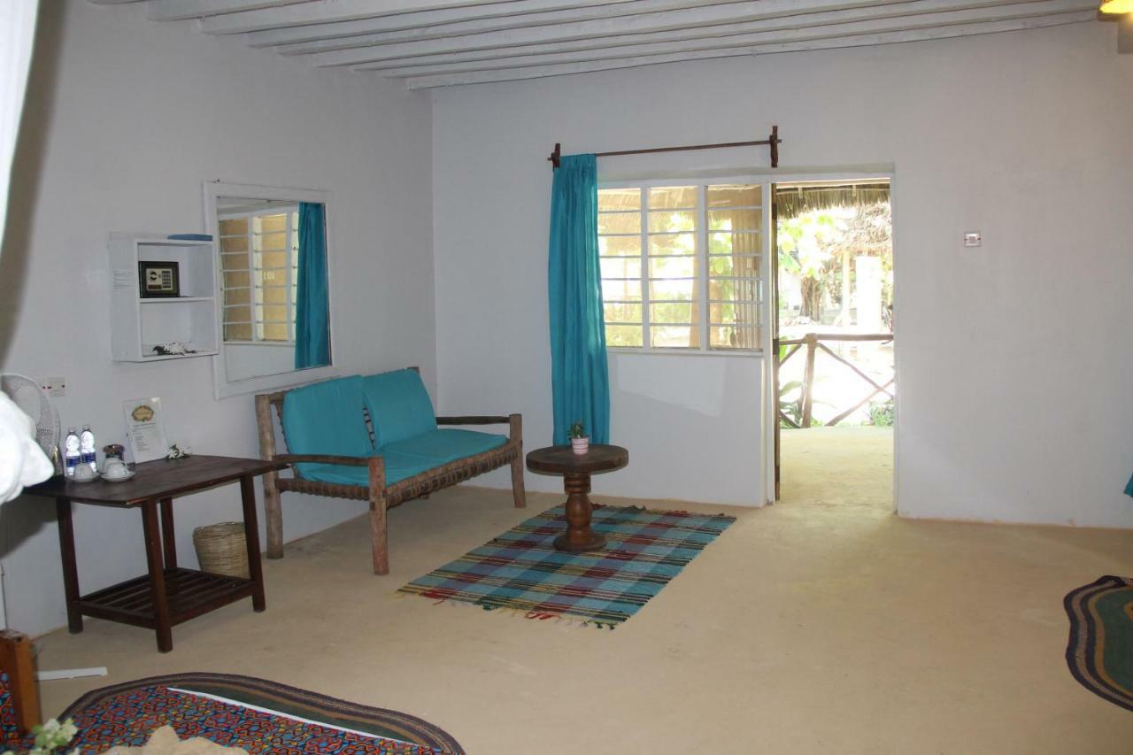 Garden Beach Bungalows Джамбиани Екстериор снимка