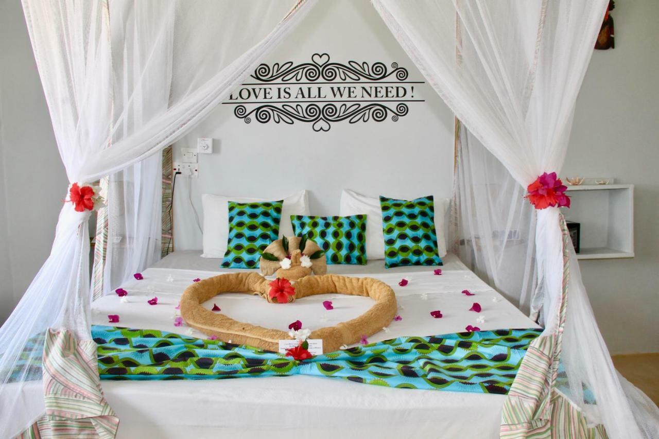 Garden Beach Bungalows Джамбиани Екстериор снимка