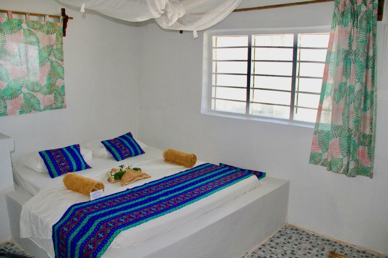 Garden Beach Bungalows Джамбиани Екстериор снимка