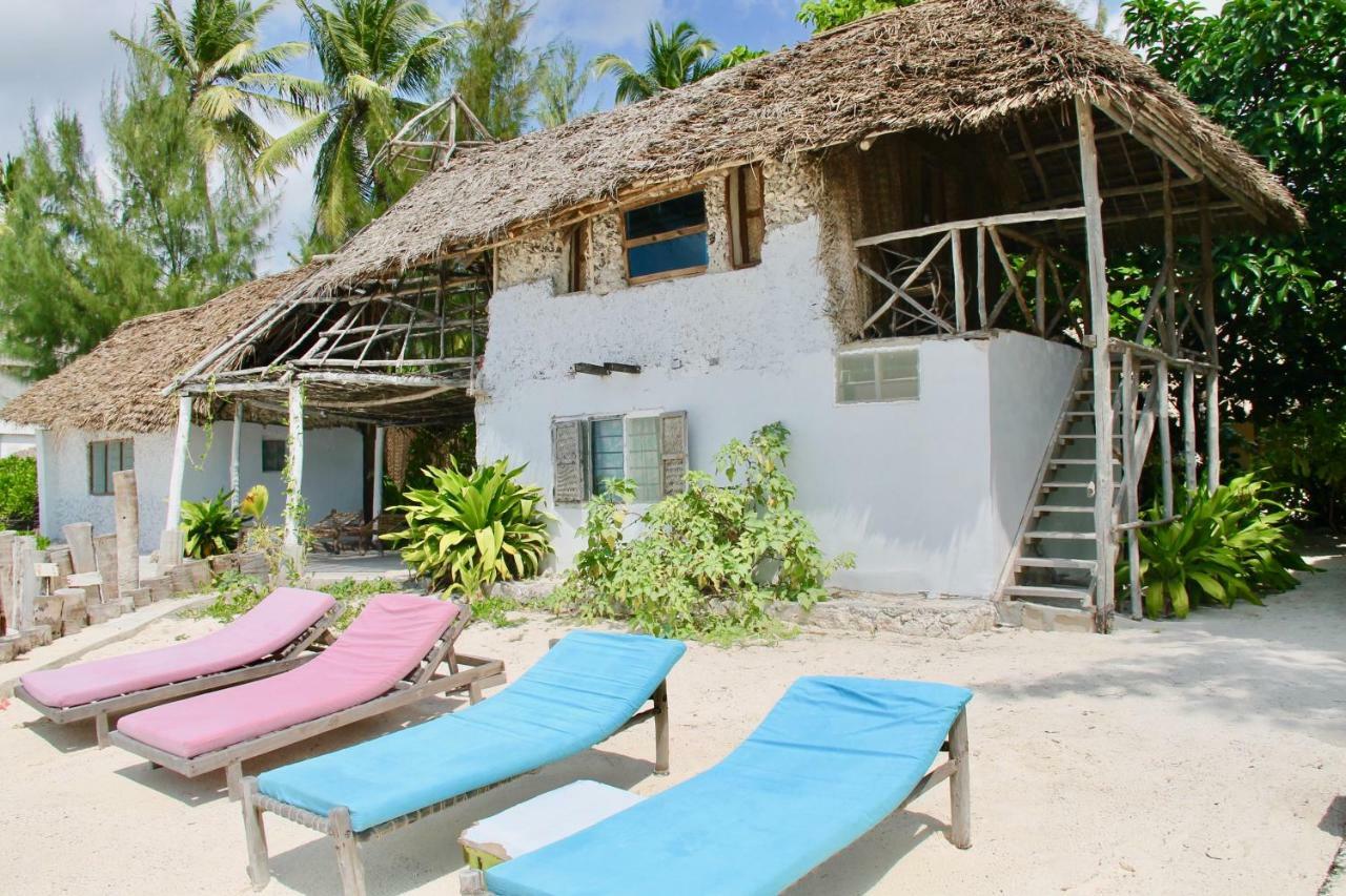 Garden Beach Bungalows Джамбиани Екстериор снимка
